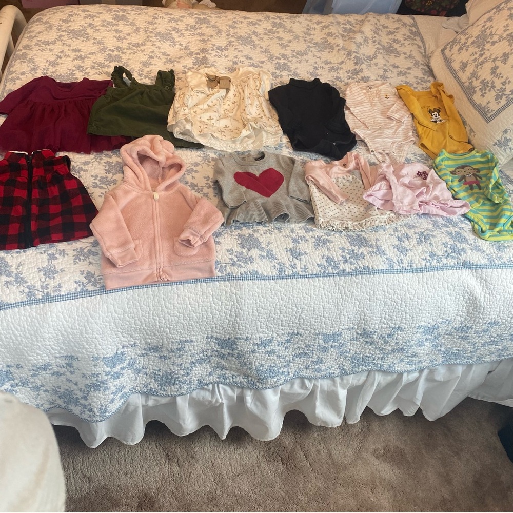 Baby Girl 12-Piece Fall Winter Spring Bundle Size 3-6M, 6 Months